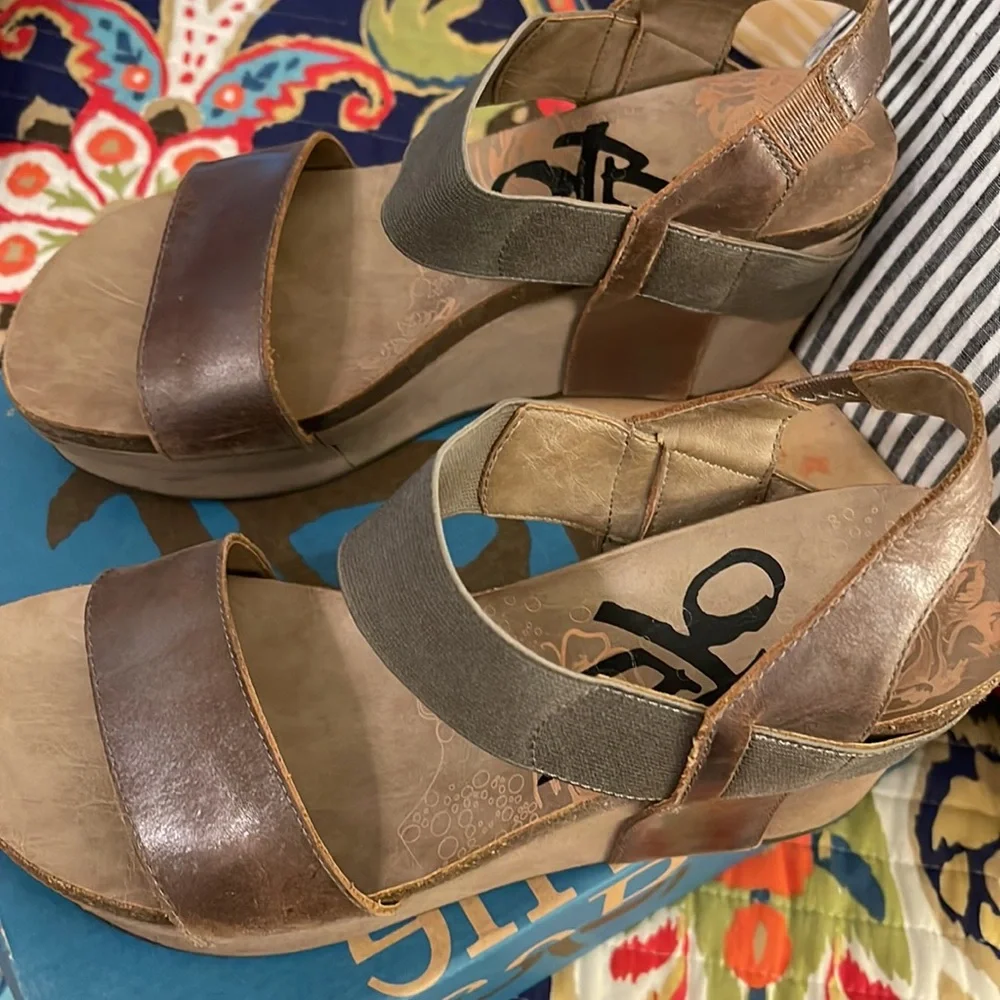 OTBT Bushnell Wedges Sz 10 in Pewter - Picture 4 of 9